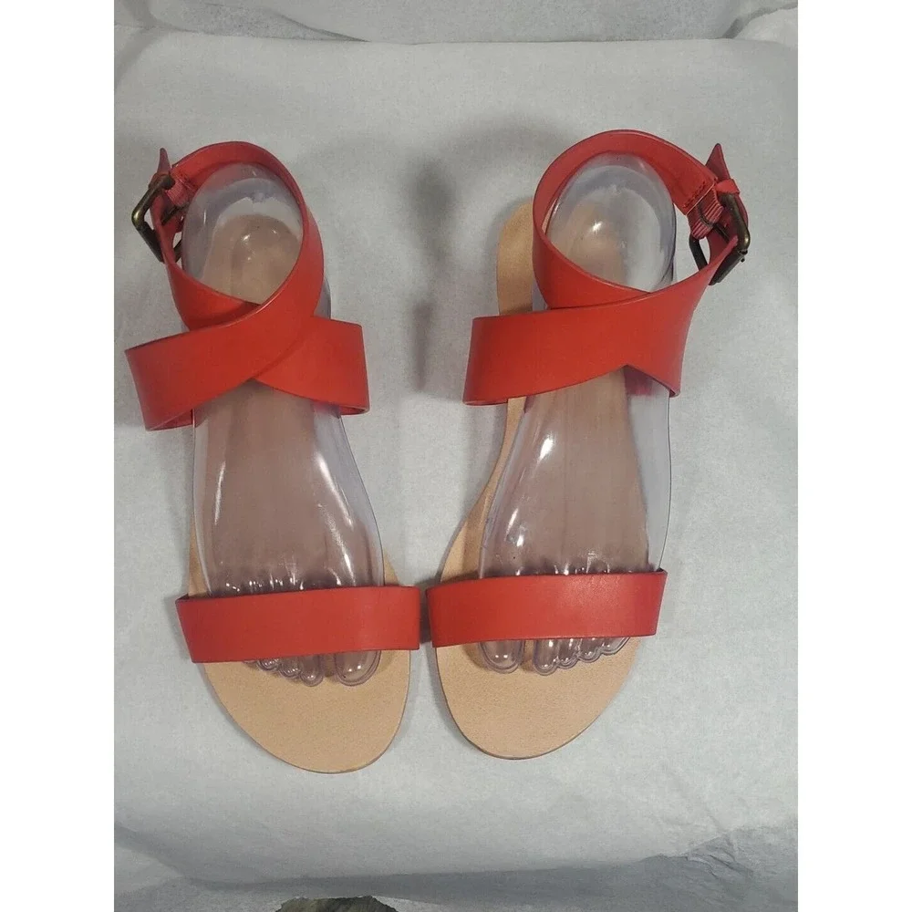 Loft Size 9M Red Faux Leather Open Toe Criss Cross Strap Stack Heel Sandals
